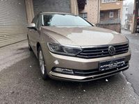 Gebraucht VW Passat 190 PS (139 kW) 2016 Sand gold metallic Kombi