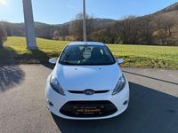 Gebraucht Ford Fiesta Trend 60 PS (44 kW) 2011 Weiß Kleinwagen