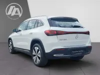 Gebraucht Mercedes EQA250 139 kW (190 PS) 2021 Weiß unilack polarweiß SUV