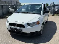 Gebraucht Mitsubishi Colt Edition 75 PS (55 kW) 2013 Weiß Limousine