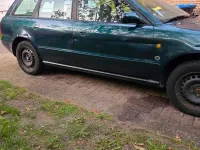 Second-hand Audi A4 110 CP (80 kW) 1994 Verde Berlinǎ