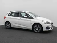 Gebraucht BMW 218 Sport Line 136 PS (100 kW) 2015 Alpinweiã uni300 Van / Kleinbus