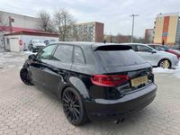 Gebraucht Audi A3 Attraction 122 PS (89 kW) 2013 Schwarz Limousine