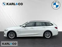Gebraucht BMW 320e Shadowline 204 PS (150 kW) 2023 Weiss Kombi