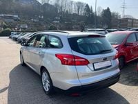 Gebraucht Ford Focus Business Edition 125 PS (91 kW) 2015 Silber Limousine