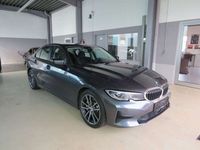 gebraucht BMW 330 d xDrive Aut. Advantage+Laser+Head-Up+ACC