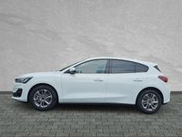 Neu Ford Focus Titanium 155 PS (114 kW) 2025 Frozen white Limousine