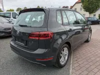 Gebraucht VW Golf VIII Comfortline 150 PS (110 kW) 2020 Uranograu Van / Kleinbus