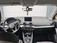 Gebraucht Audi Q2 Sport 116 PS (85 kW) 2018 Grau SUV