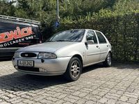 Gebraucht Ford Fiesta Ghia 75 PS (55 kW) 1997 Silber Kleinwagen