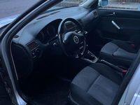 Usata VW Bora 105 CV (77 kW) 2002 Argento Berlina