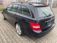 Gebraucht Mercedes C180 156 PS (114 kW) 2013 Schwarz  unilack Kombi