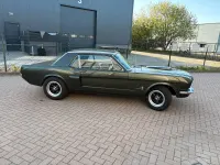 Używany Ford V8 200 KM (147 kW) 1965 Zielony Coupe