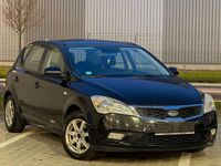 Gebraucht Kia Ceed 109 PS (80 kW) 2010 Schwarz Kleinwagen