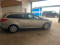 Gebraucht Ford Focus Business Edition 101 PS (74 kW) 2015 Grau Limousine