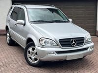 Gebraucht Mercedes ML270 163 PS (119 kW) 2002 Silber SUV