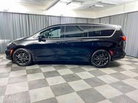 Neu Chrysler Pacifica 291 PS (214 kW) 2025 Schwarz SUV