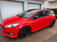 Gebraucht Ford Focus ST-Line 150 PS (110 kW) 2016 Rot Limousine