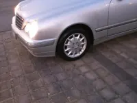 Gebraucht Mercedes E200 116 PS (85 kW) 2000 Silber Limousine