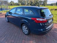 Gebraucht Ford Focus Trend 101 PS (74 kW) 2014 Blau Kombi