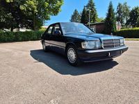Gebraucht Mercedes 190 136 PS (100 kW) 1993 Blau Limousine