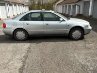 Gebraucht Audi A4 102 PS (75 kW) 1997 Silber Limousine