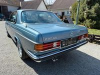 Gebraucht Mercedes E280 185 PS (136 kW) 1977 Blau