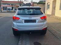 Gebraucht Hyundai ix35 Comfort 163 PS (119 kW) 2011 Grau SUV