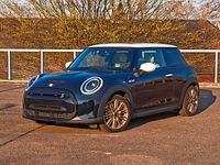 Gebraucht Mini Cooper SE Classic 135 kW (184 PS) 2023 Blau Kleinwagen