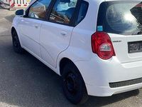 Gebraucht Chevrolet Aveo 84 PS (61 kW) 2010 Weiß Limousine