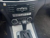 Gebraucht Mercedes C250 204 PS (150 kW) 2012 Weiß Kombi