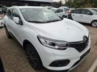 Gebraucht Renault Kadjar LIMITED 140 PS (102 kW) 2021 Weiss "nacre" SUV