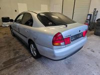 Gebraucht Mitsubishi Carisma 125 PS (91 kW) 1998 Silber Limousine