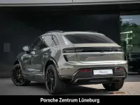 Neu Porsche Macan Turbo 469 kW (639 PS) 2026 Aventuringrünmetallic SUV