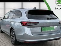 Neu Skoda Superb Selection 150 PS (110 kW) 2025 Silber Kombi