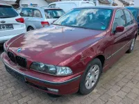 Gebraucht BMW 523 170 PS (125 kW) 1997 Rot Limousine