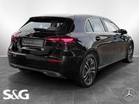 Gebraucht Mercedes A200 163 PS (119 kW) 2024 Metalliclack kosmosschwarz Limousine