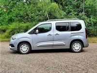 Używany Opel Combo Innovation 102 KM (75 kW) 2018 Szary Minivan