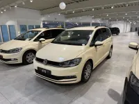 Gebraucht VW Touran 110 PS (80 kW) 2018 Gelb Van / Kleinbus