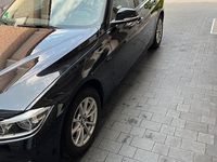 Gebraucht BMW 320 Advantage 190 PS (139 kW) 2019 Schwarz Kombi