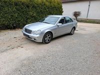 Gebraucht Mercedes C200 163 PS (119 kW) 2001 Silber Limousine