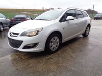 Gebraucht Opel Astra 110 PS (80 kW) 2012 Weiß Kombi