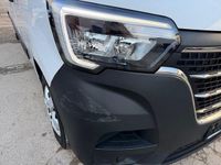 Gebraucht Renault Master Komfort 179 PS (131 kW) 2021 Weiß Van / Kleinbus