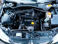 Second-hand Opel Corsa 80 CP (58 kW) 2006 Negru Hatchback