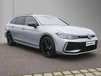 Gebraucht VW Passat R-line 265 PS (194 kW) 2026 Oyster silver metallic Kombi