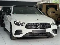 Gebraucht Mercedes E300 AMG 306 PS (225 kW) 2021 Weiß Limousine