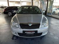 Gebraucht Skoda Octavia Elegance 122 PS (89 kW) 2012 Silber Limousine