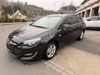 Gebraucht Opel Astra Exklusiv 140 PS (102 kW) 2014 Schwarz Kombi