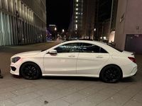 Gebraucht Mercedes CLA250 AMG line 211 PS (155 kW) 2015 Weiß Limousine