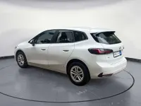 Gebraucht BMW 218 150 PS (110 kW) 2023 Alpinweiß Van / Kleinbus
